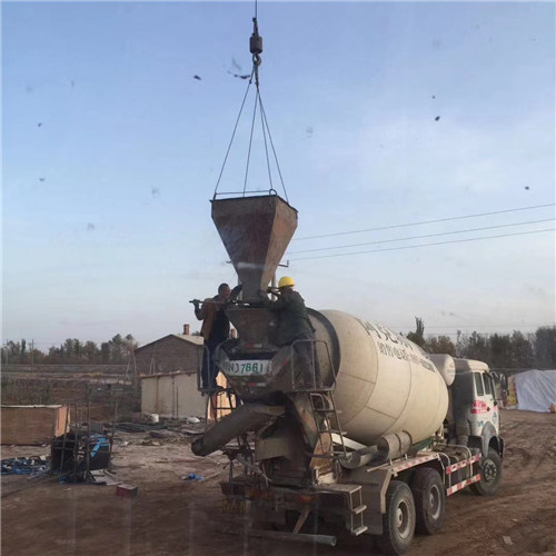 三河市“精准瞄准”—— 吊车的 “定位导航” 技术